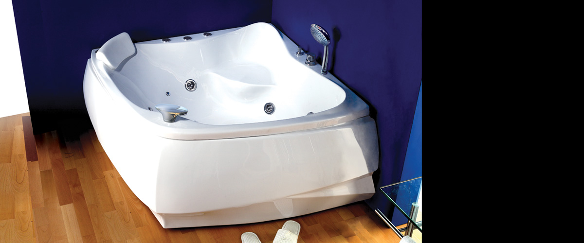 Cruiser Corner Bathtubs