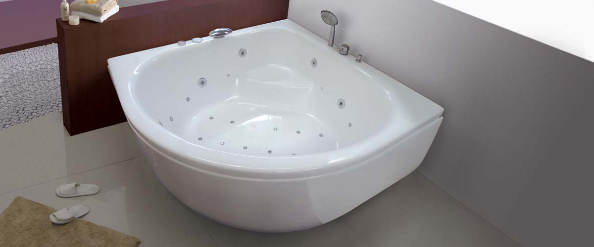 Ize 1300 Corner Bathtubs