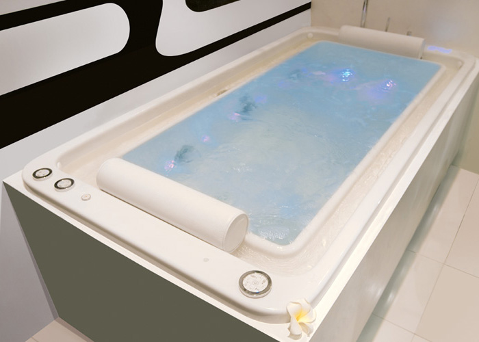 Zenith Overflow Bathtubs