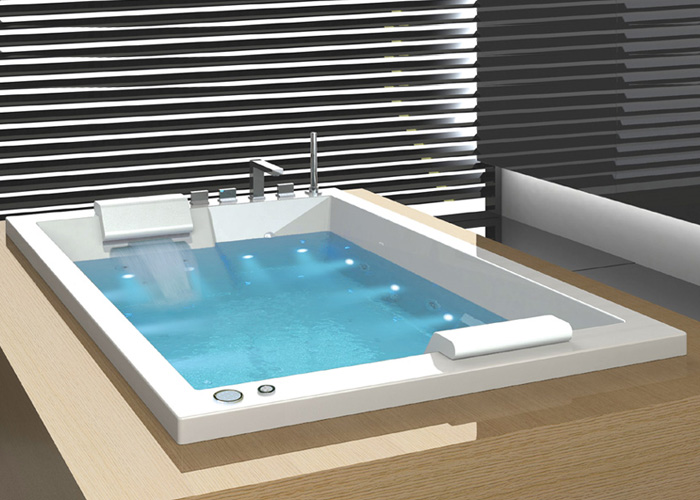 Arena Waterfall Bathtubs
